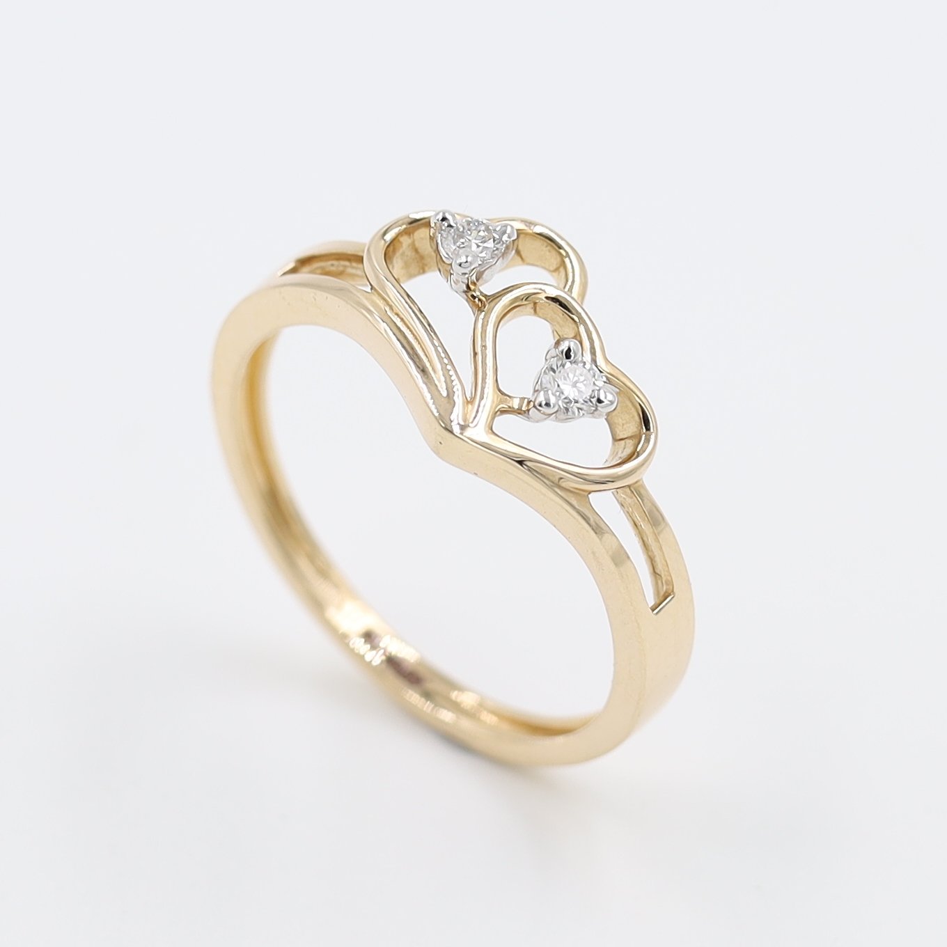 Buy quality 22k gold plain double heart shape ledies ring in Ahmedabad