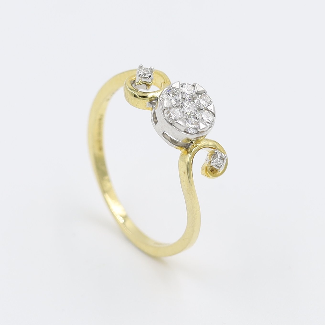 Solitaire Look 14Kt Diamond Finger Ring