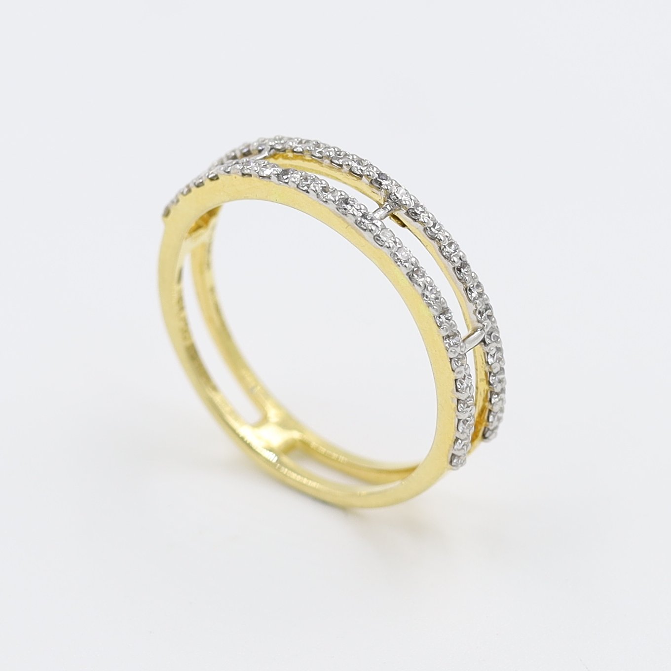 18Kt Yellow Gold Contemporary Double Diamond Ling Ring