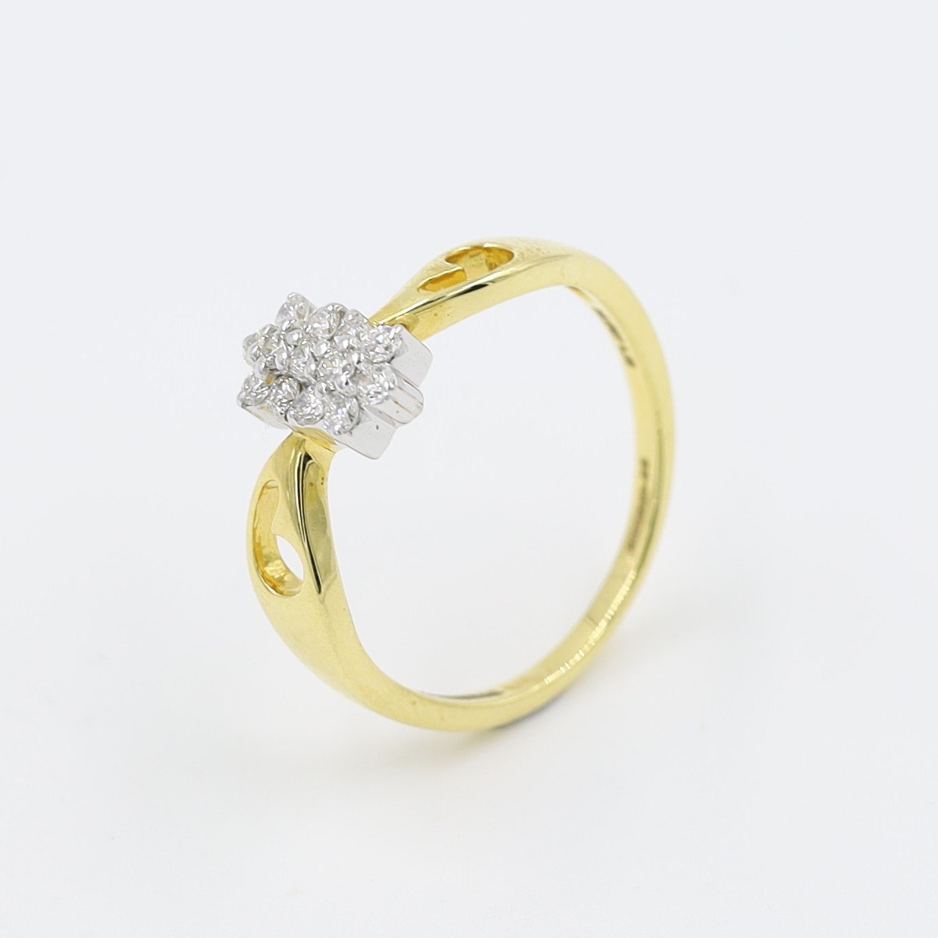 14Kt Yellow Gold Natural Diamond Fancy Ring