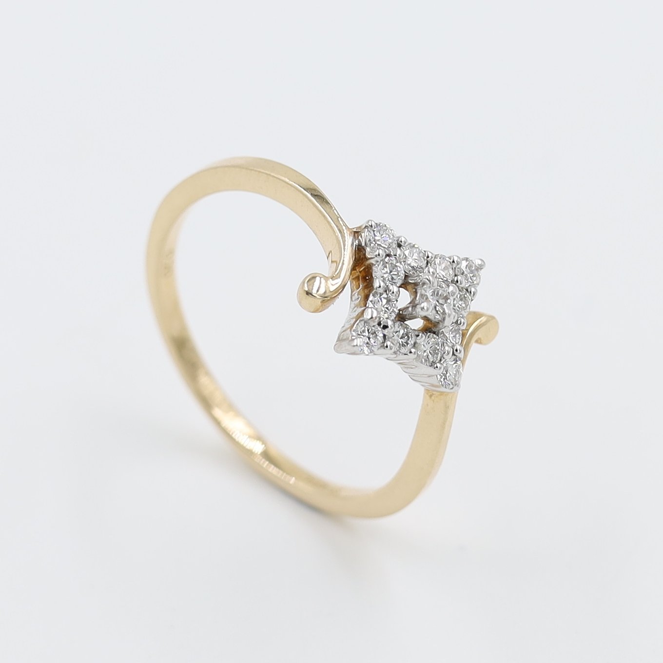 14kt Rose Gold Multipal Real Diamond Ring